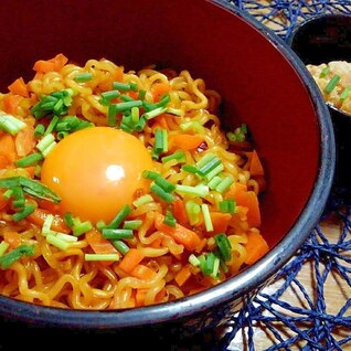 辛ラーメンを使用した汁無し辛麺( ﾟДﾟ)ヒーハー